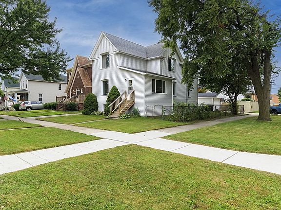 2nd image of 667 Pine St #2