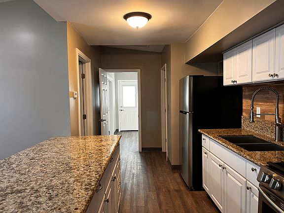 2nd image of 4583 Center Ave #1/2