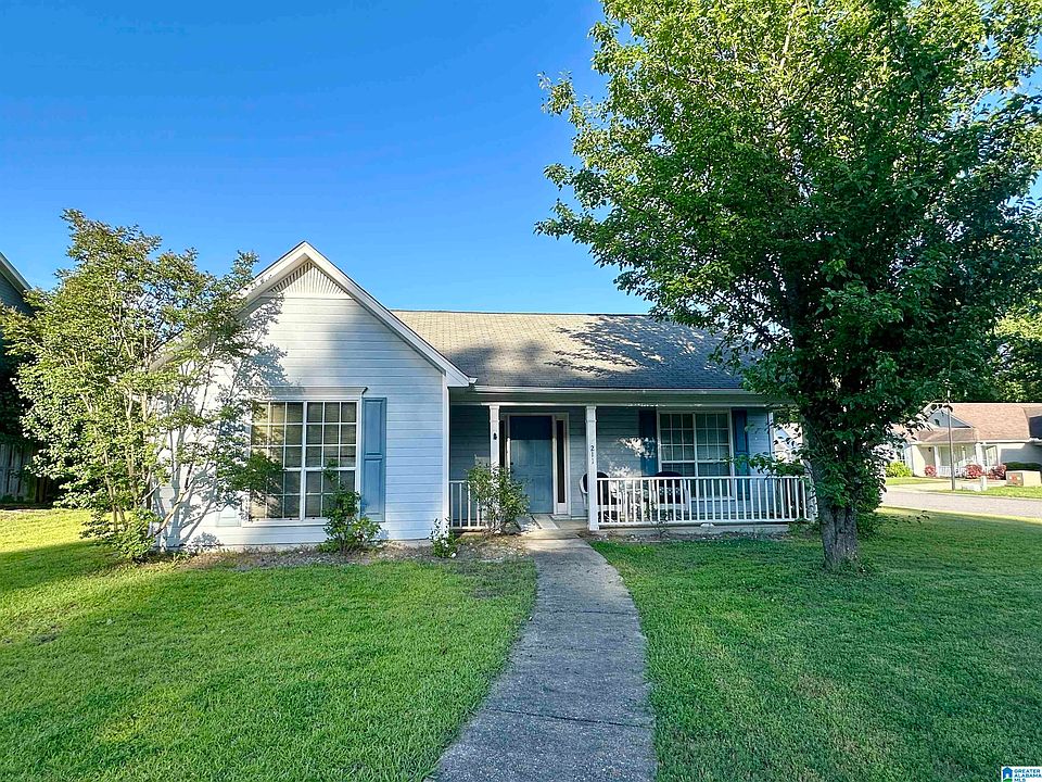 1st image of 211 Brookhollow Dr