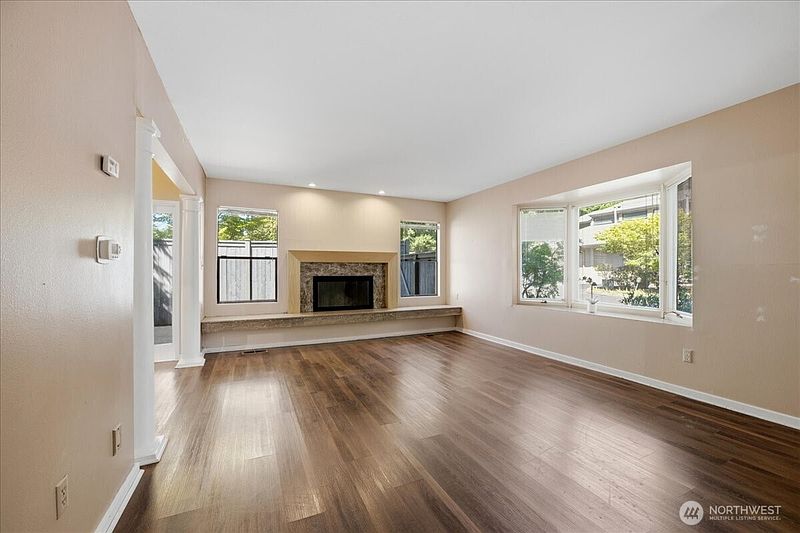 5th image of 19507 86th Avenue W #507