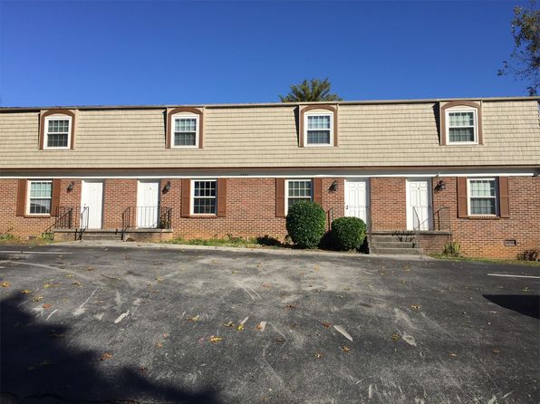 7507 Falling Leaves Cir #B