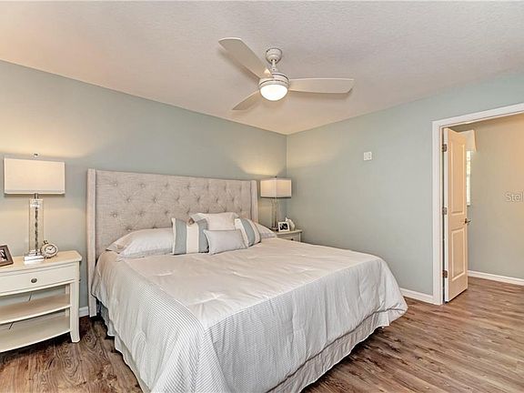 4th image of 207 Rotonda Blvd W #A