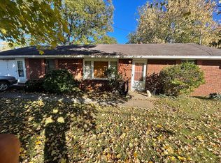 1228 N Lee Dr, Bowling Green, KY 42101