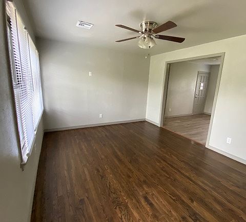 4th image of 4013 SE 26th St
