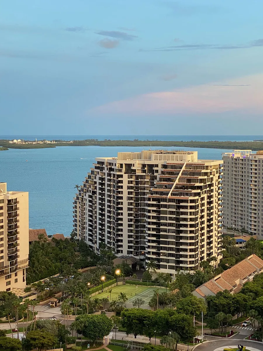 Building Photo - 901 Brickell Key Blvd #2701