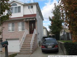 83 Groton St, Staten Island, NY 10312