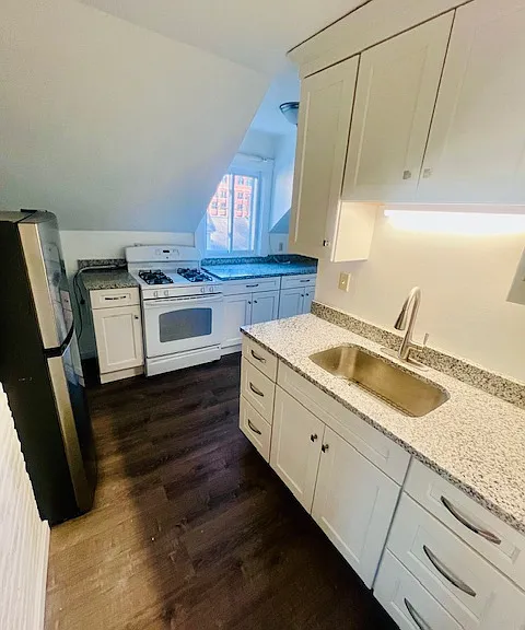 10 Green St — Photo 1