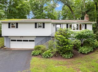 1071 King Rd, Cheshire, CT 06410