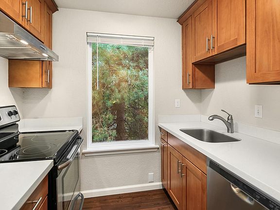 Kitchen- new cabinets and appliances