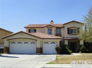 13843 Chestnut St, Victorville, CA 92392