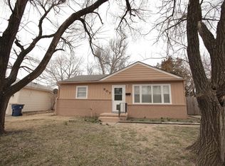 907 S Whittier Rd, Wichita, KS 67207