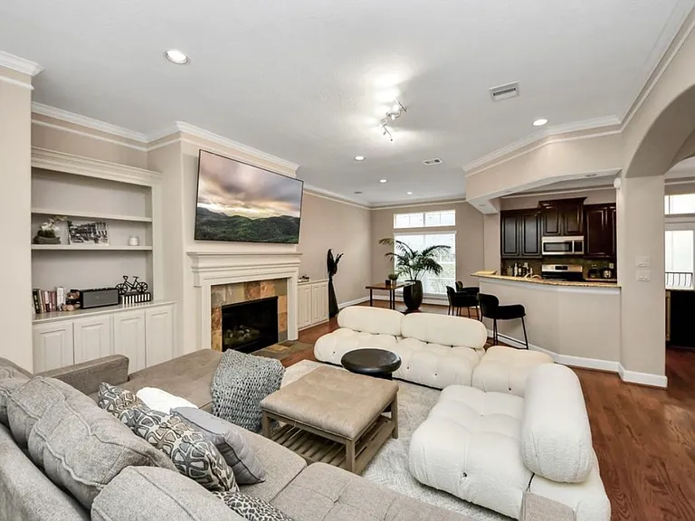 4506 Feagan St #B — Photo 2