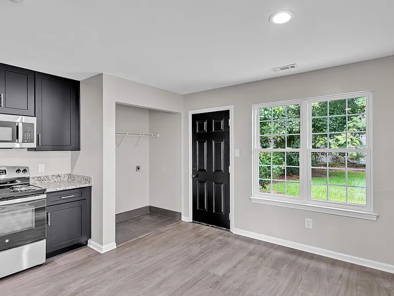 1108 Carver Ave — Photo 28
