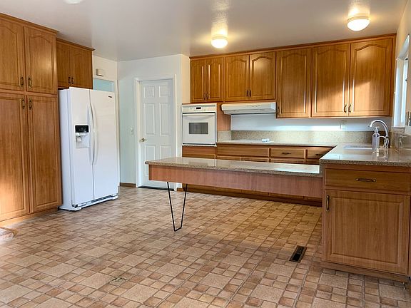 5th image of 1660 Glenville Dr