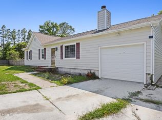 608 Calabash Drive, Hubert, NC 28539