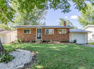 452 Golden Valley Dr, Saint Louis, MO 63129
