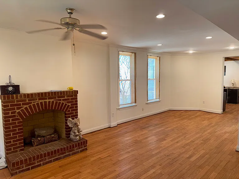 917 Hamilton St NW — Photo 11
