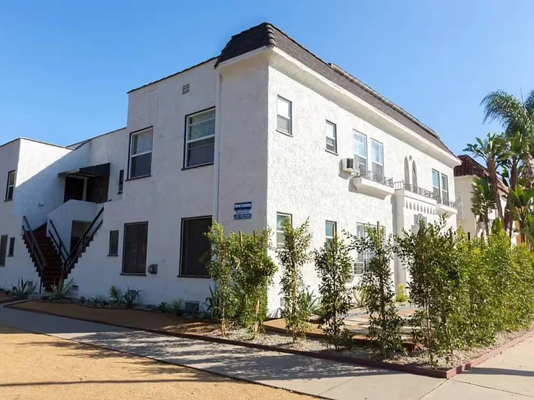 464 N Ogden Dr — Photo 6