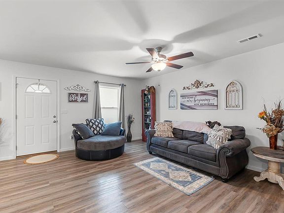 4th image of 260 Southview Dr