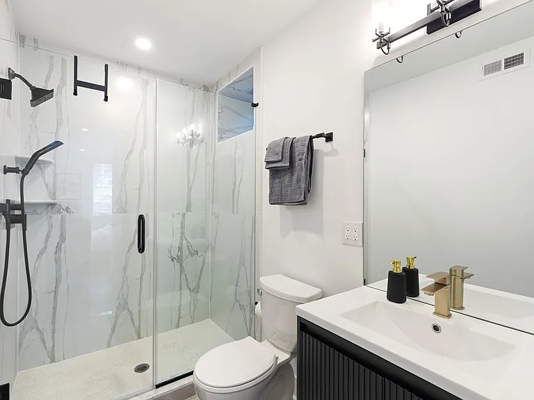 1846 Vineyard St #1 — Photo 16