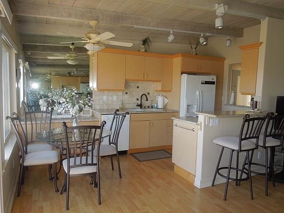 4th image of 3995 Crown Point Dr Unit 38