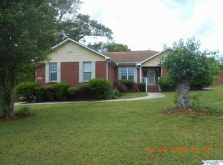 210 Vintage Point Cir, Huntsville, AL 35811