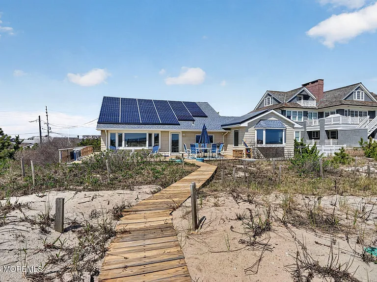 1521 Ocean Ave — Photo 11