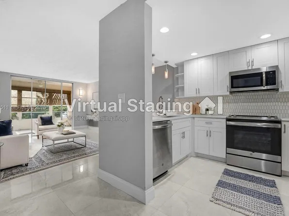 7100 NW 17th St APT 305, Plantation, FL 33313