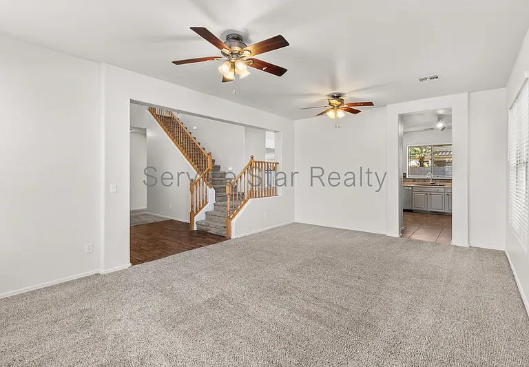 10122 W Albeniz Pl — Photo 6