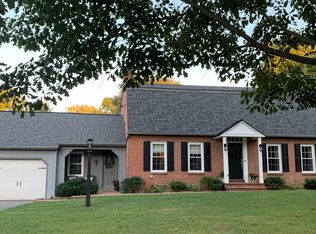 637 Northlawn Dr, Lancaster, PA