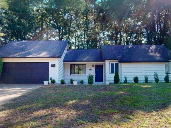 116 Crestview Dr, Enterprise, AL 36330