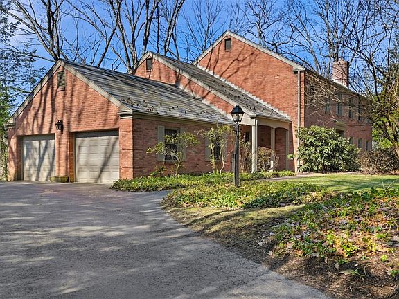 2nd image of 112 Hickory Hill Rd