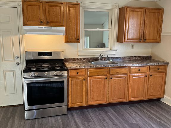 Kitchen with gas range