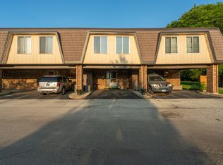 6 Cour Madeleine, Palos Hills, IL 60465
