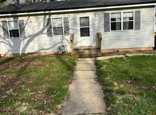 7605 Randy Rd, Machesney Park, IL 61115