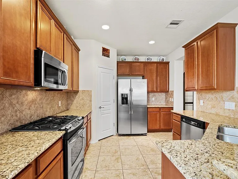 25411 Melody Canyon Ct — Photo 14