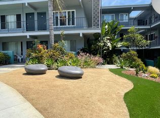 LUXURY LIVING AT AN AFFORDABLE PRICE, Los Angeles, CA 90034