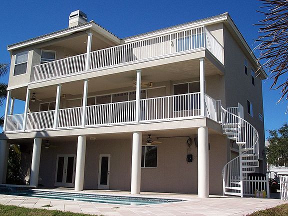 5th image of 2844 Seabreeze Dr S