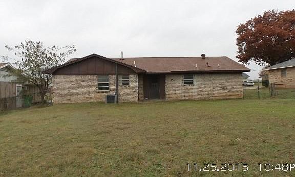 5th image of 1902 Floral Dr