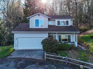 8911 Roanoke Rd NE, Bremerton, WA 98311