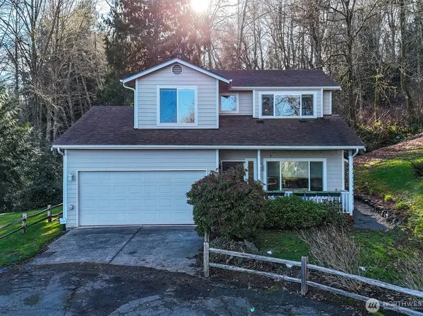 8911 NE Roanoke Road, Bremerton, WA 98311
