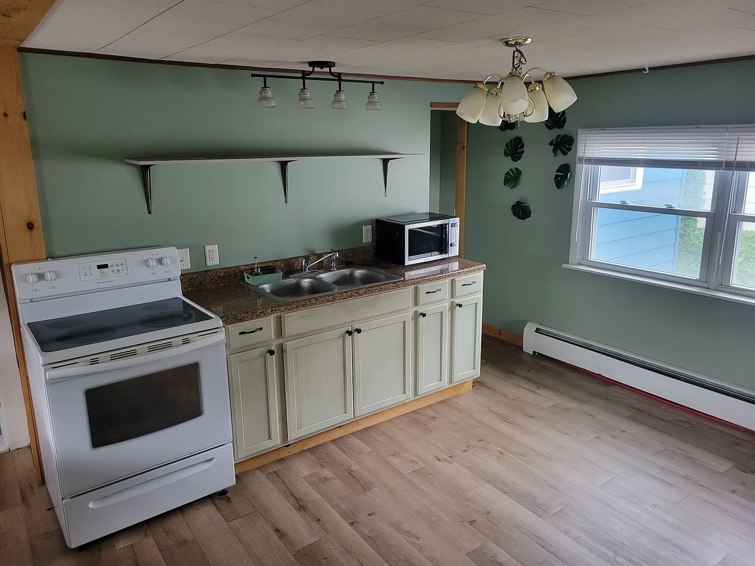 2 bed, 1000 sqft, $1,200 — Photo 2