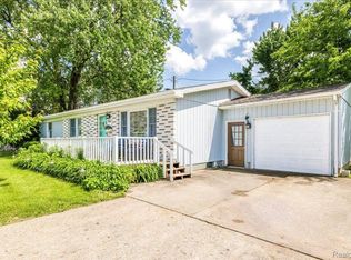 2406 Elmwood St, Port Huron, MI 48060