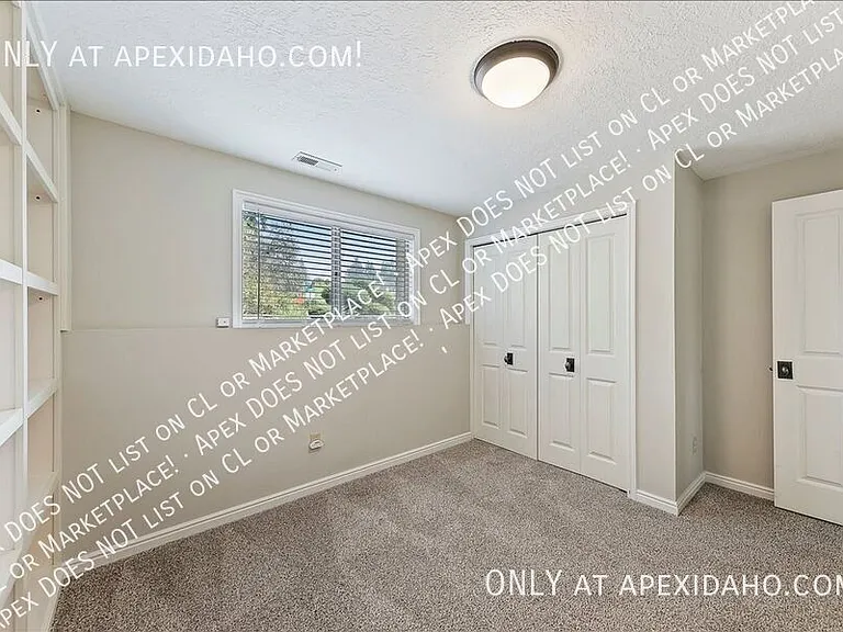 801 N Haines St — Photo 35