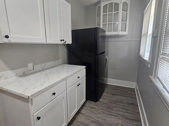 5th image of 2042-2046 W 4th St #8