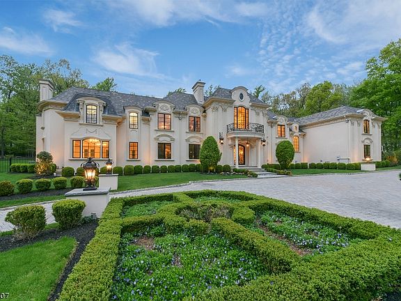 25 Burning Hollow Rd, Saddle River, NJ 07458 | Zillow