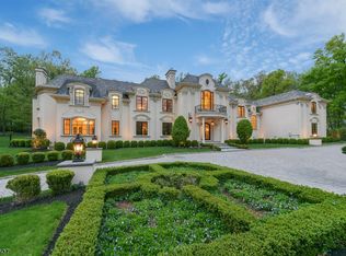 25 Burning Hollow Rd, Saddle River, NJ 07458