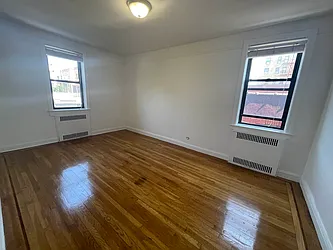 Rented by Metropolis International Realty Inc.