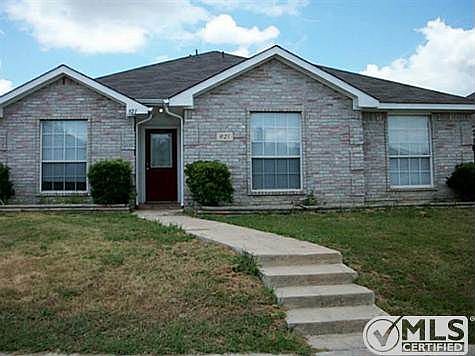2nd image of 921 Chelsea Dr