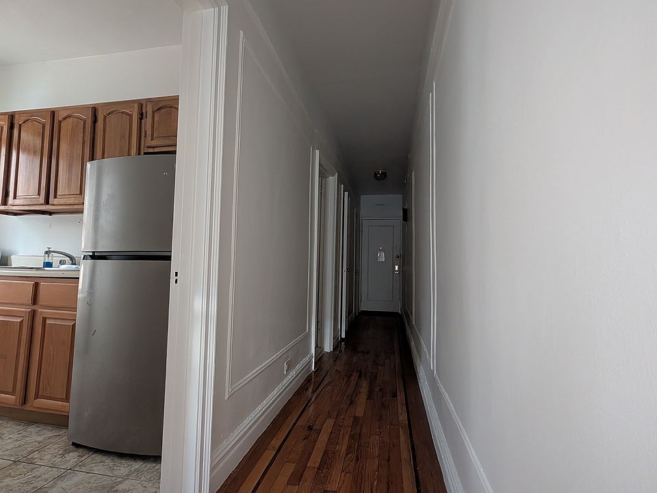 2nd image of 4115 50th St APT 1D